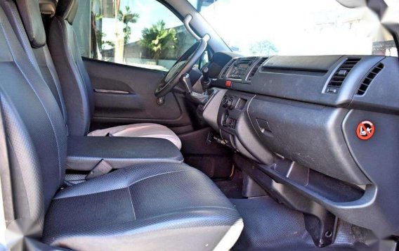 2015 Toyota Hiace Commuter for sale-11