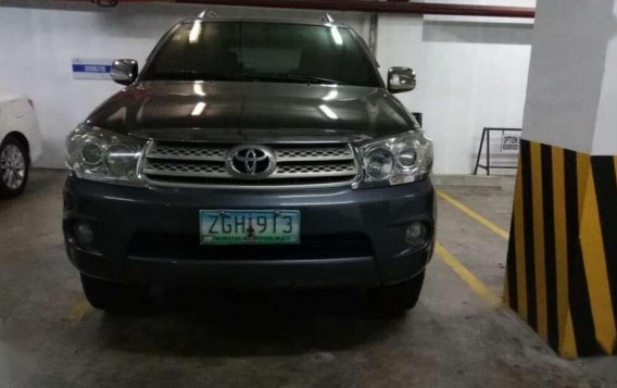 Toyota Fortuner 2006 Gas Matic FOR SALE-3