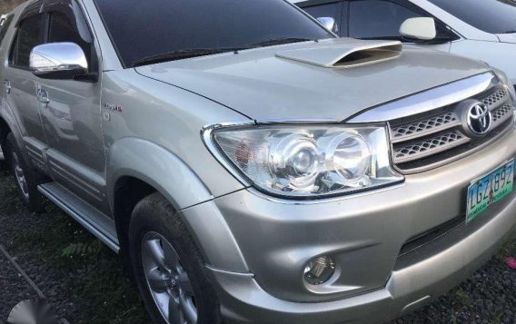 2011 Toyota Fortuner 3.0 V 4x4 AT Top of the Line CRDI Turbo-2