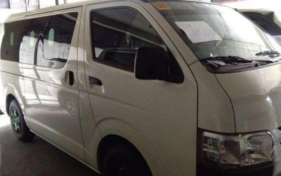 2017 Toyota Hiace commuter 30 manual diesel-2