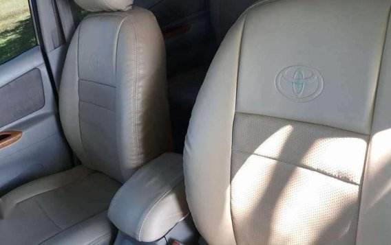 Toyota Innova G 2010 for sale-4