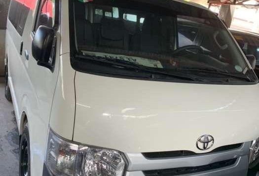 2018 TOYOTA Hiace 30 Commuter white FOR SALE