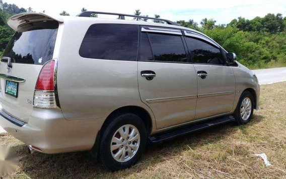 Toyota Innova G 2010 for sale-1