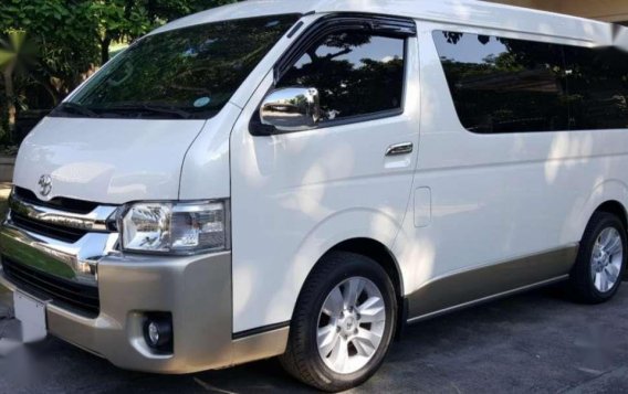 Toyota Hiace Grandia GL AT for sale