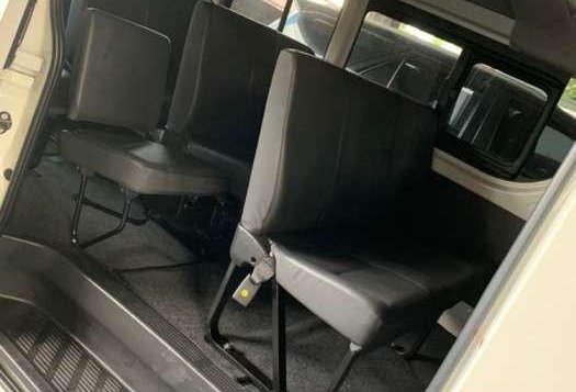 2018 TOYOTA Hiace 30 Commuter white FOR SALE-3