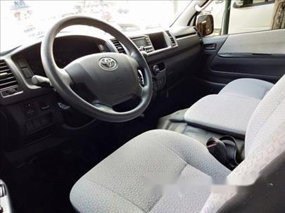Toyota Hiace 2015 AT for sale-2