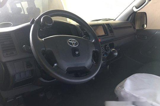 Toyota Hiace 2015 for sale-8