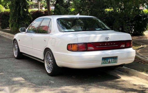 1994 Toyota Camry Le for sale-10