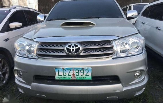 2011 Toyota Fortuner 3.0 V 4x4 AT Top of the Line CRDI Turbo-1