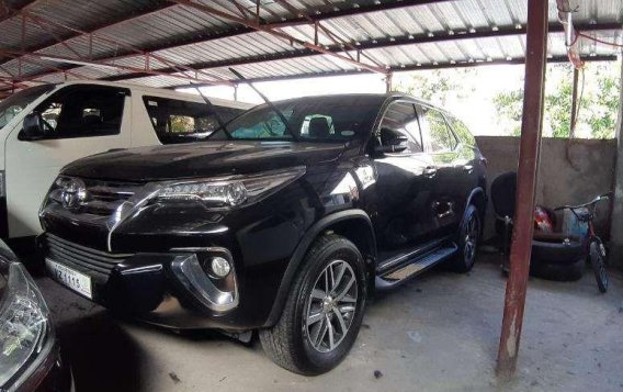 Toyota Fortuner V 2017 for sale-1