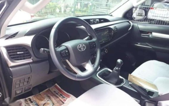 Toyota Hilux G 2017 Manual transmission Diesel engine-5