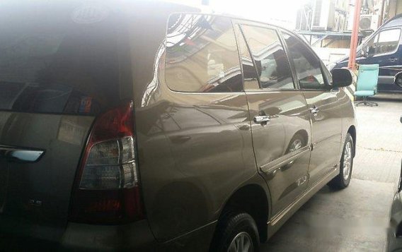 Toyota Innova 2012 for sale-3