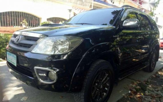 Toyota Fortuner AT 4x4 diesel 2006 FOR SALE-10