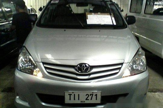 Toyota Innova 2011 for sale-1