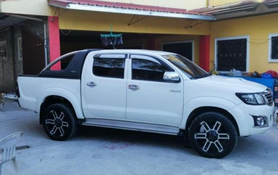 For Sale 2014 Toyota Hilux G 4x2 2.5 AT-1