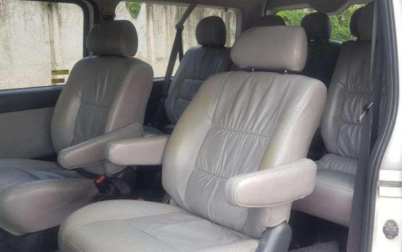 Toyota Hi-Ace Super Grandia AT 2012 for sale-3