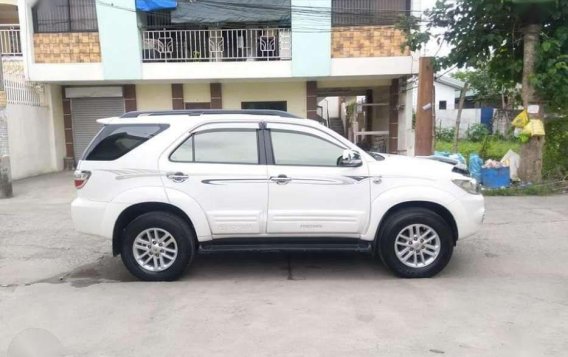 TOYOTA Fortuner 2010 FOR SALE-3