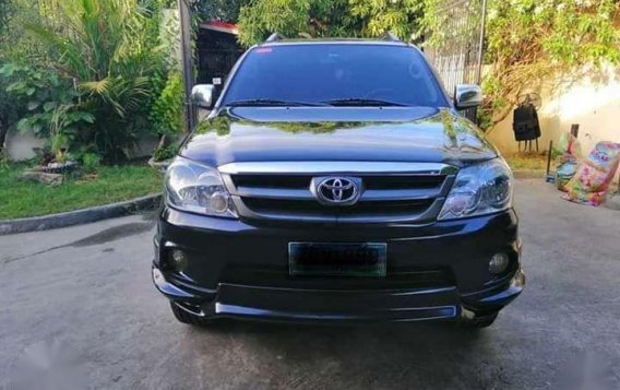 Toyota Fortuner G a/t 2007 model