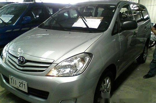 Toyota Innova 2011 for sale-2