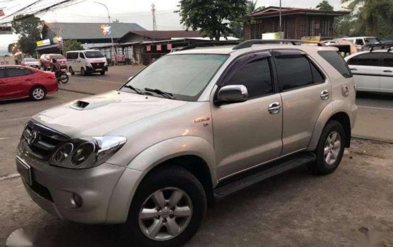 Toyota Fortuner Automatic Diesel 3.0V 4X4 2008-6