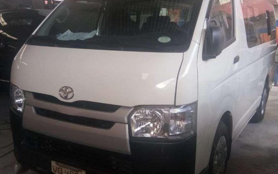 2017 Toyota Hiace Commuter 3.0 L Diesel Manual Transmission