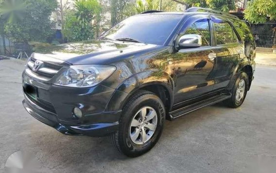 Toyota Fortuner G a/t 2007 model-2