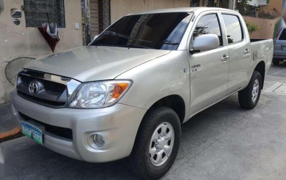 2011 Toyota Hilux E for sale-2