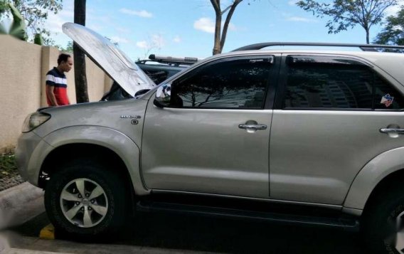 2006 Toyota Fortuner four by four matic diesel-5