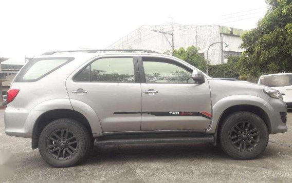 2015 Toyota Fortuner 2.5 V AT FOR SALE