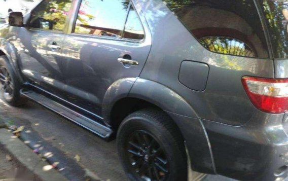 Toyota Fortuner 2009 FOR SALE