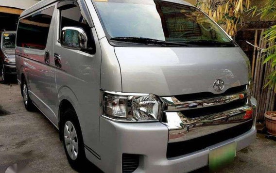 FOR SALE: 2017 Toyota Hiace GL Grandia 3.0 AT-2