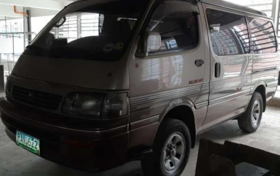 SELLING Japan TOYOTA Hiace 1kz mtor diesel