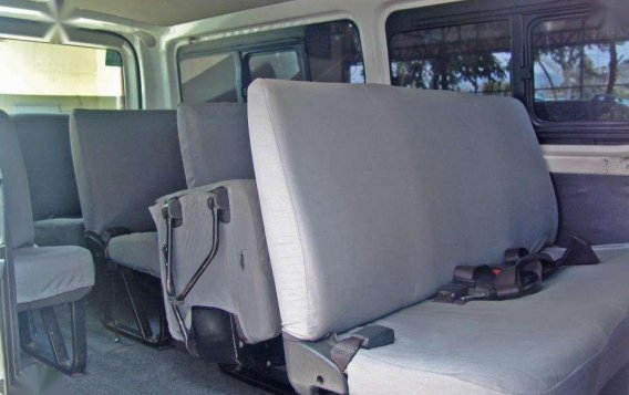 2015 Toyota Hiace Commuter 2.5 Mt for sale-3
