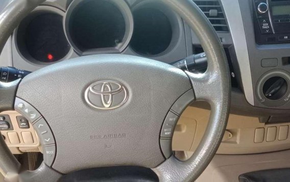 Toyota Hilux 4x2 G 2009 model for sale-6