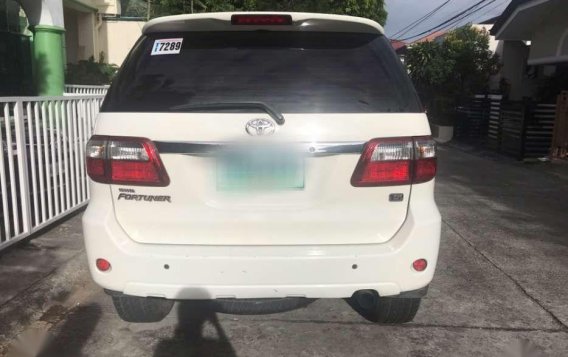 Toyota Fortuner G 2011 for sale-1