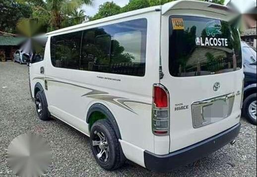 For Sale Toyota Hiace commuter Manual Diesel 2015-6