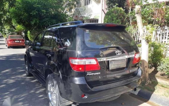 Toyota Fortuner G Automatic Diesel 2011model-1