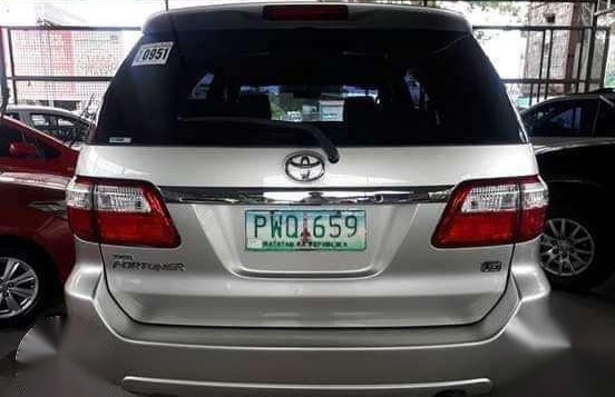 Selling Toyota Fortuner G 4x2 Diesel 2010-4