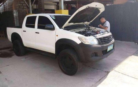 TOYOTA HILUX J, 2012 MODEL  for sale