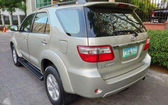 2010 Toyota Fortuner for sale-1