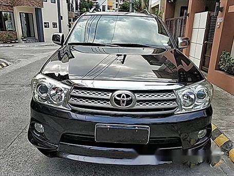 Toyota Fortuner 2010 AT for sale