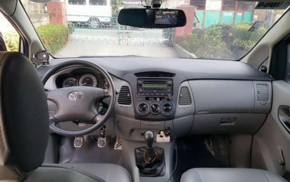 Toyota Innova J 2010  for sale-9