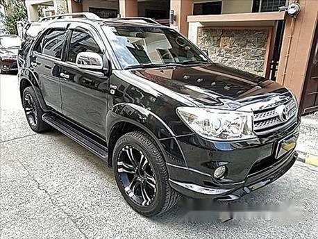 Toyota Fortuner 2010 AT for sale-1