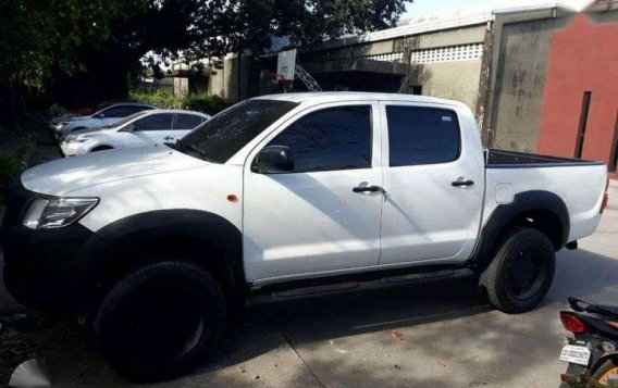 TOYOTA HILUX J, 2012 MODEL  for sale-4