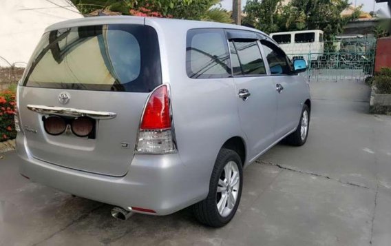 Toyota Innova J 2010  for sale-4