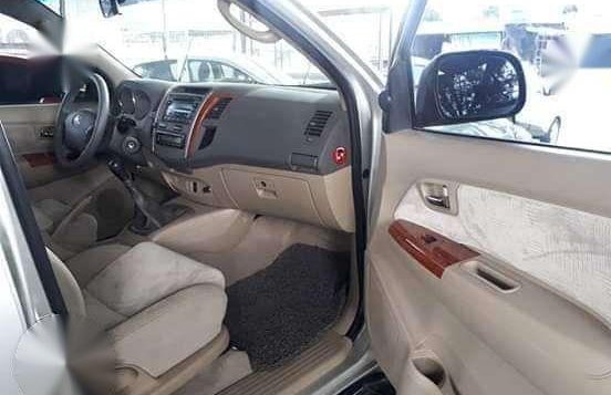 Selling Toyota Fortuner G 4x2 Diesel 2010-9