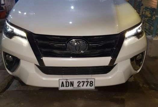 -FOR SALE: -Toyota Fortuner V 4x2 automatic 2016-10