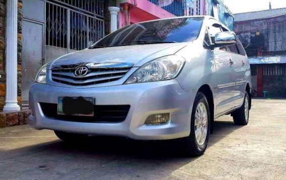 Toyota Innova 2012 model G diesel automatic for sale