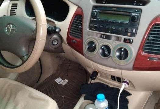 Toyota Innova 2005 G for sale-1