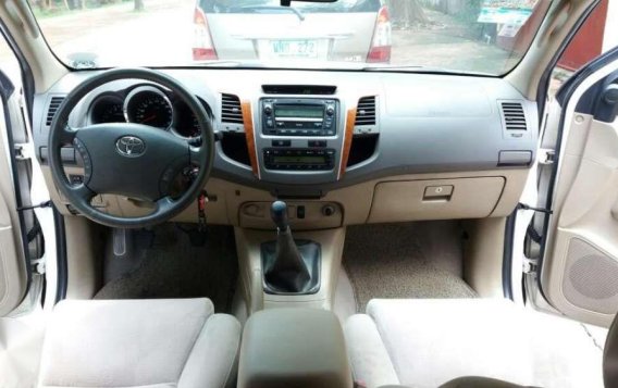 2010 TOYOTA Fortuner 4x2 G diesel mt -7